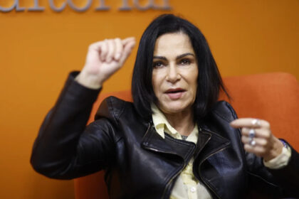 Lydia Cacho regresa a México y presenta novela sobre feminismo