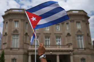 EE UU detiene en Florida a cubana ligada al grupo militar GAESA