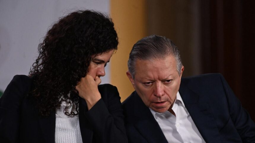 Sheinbaum propone aplazar elección judicial y reformar la SCJN