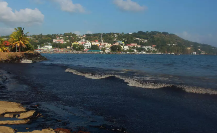 Venezuela denuncia derrame de petróleo de Trinidad y Tobago