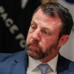EE UU mantiene vuelos internacionales en Newark tras protestas