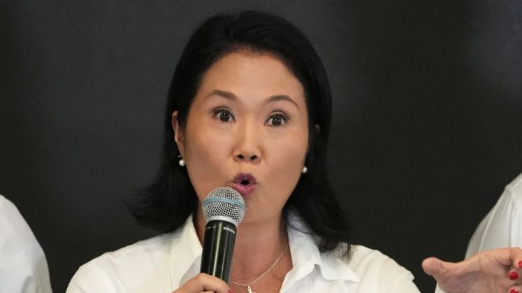 Keiko Fujimori aventaja por un punto con 89% de votos en Perú