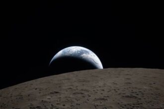 NASA presenta a los astronautas de la misión Artemis III