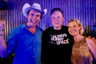 Elon Musk es el primer billonario tras salida a bolsa de SpaceX