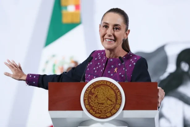 Sheinbaum abanderó a delegación mexicana para Juegos 2026