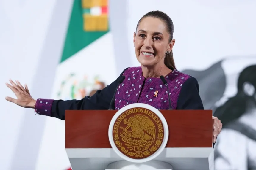 Sheinbaum abanderó a delegación mexicana para Juegos 2026