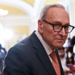 Schumer propone Buró Anticorrupción para presidentes en EE UU
