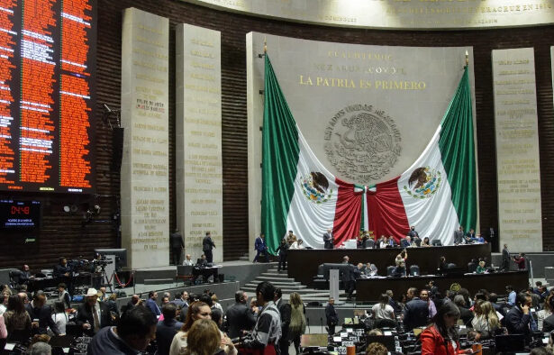 Morena prioriza regulación de IA y redes sociales en el Congreso