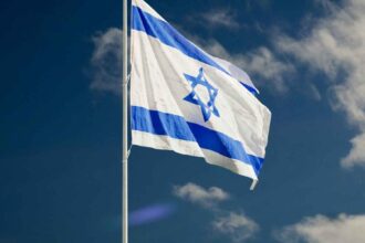 Israel dispuesto a retirar tropas de dos zonas en sur de Líbano