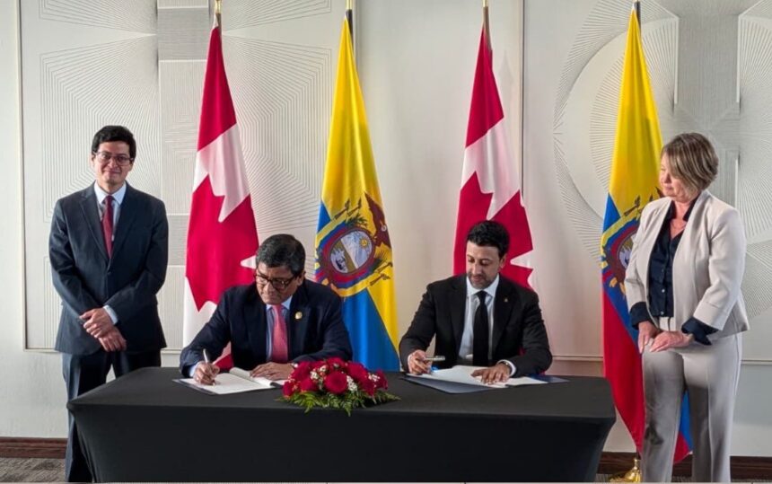 Ecuador y Canadá firman TLC que elimina aranceles al 99% de productos