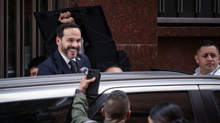 De la Espriella ordena cierre de 20 embajadas por austeridad