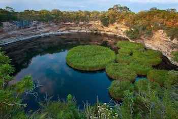 Exploran el cenote más profundo del mundo en México