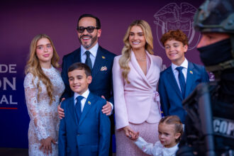 De la Espriella promete defender la familia y reformar la salud
