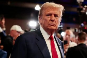 Trump confirma negociaciones con Irán y acusa hipocresía