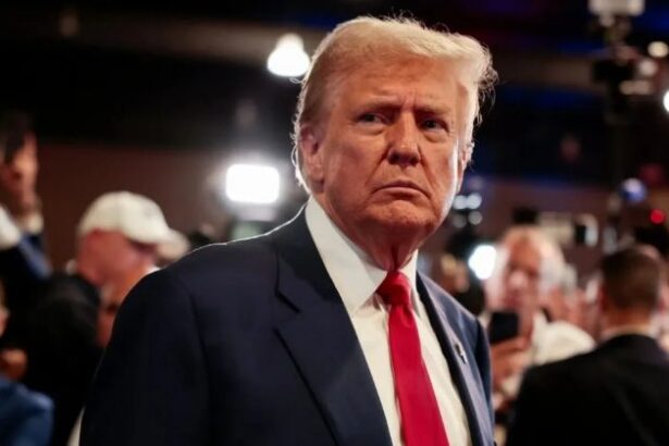 Trump confirma negociaciones con Irán y acusa hipocresía