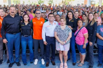 Nuevo León entrega más de 10 mil tarjetas de apoyo a mujeres