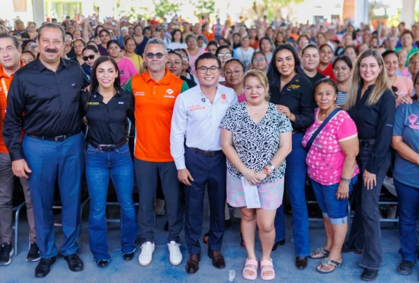 Nuevo León entrega más de 10 mil tarjetas de apoyo a mujeres