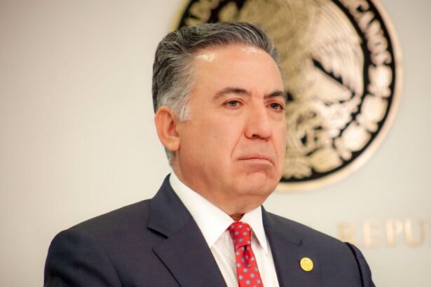 Senado formaliza salida de Enrique Inzunza de bancada de Morena