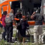 Rescatan por helicóptero a ocho aislados por lluvias en Nuevo León