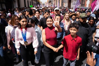 Gaby Sánchez formaliza candidatura para coordinar Morena Puebla