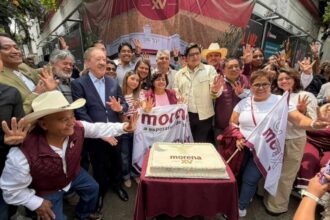 Morena CDMX celebra 15 años y llama a la unidad interna