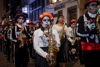 Más de 3,500 estudiantes animarán el Pasacalle Cempasúchil en Puebla