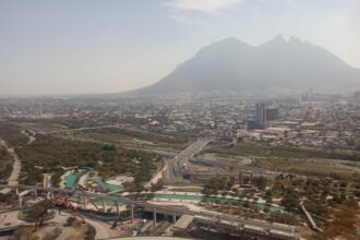 Bruma y clima cálido de hasta 28°C este sábado en Nuevo León