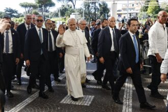 Papa León XIV operado de adenocarcinoma pulmonar en Roma
