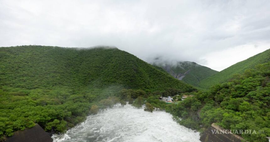 Presa La Boca llena al 100%: abren compuertas en Nuevo León