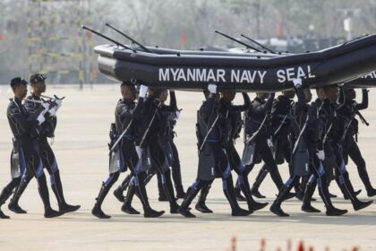 Sheinbaum pide al Senado aval para ingreso de Navy SEAL's a México